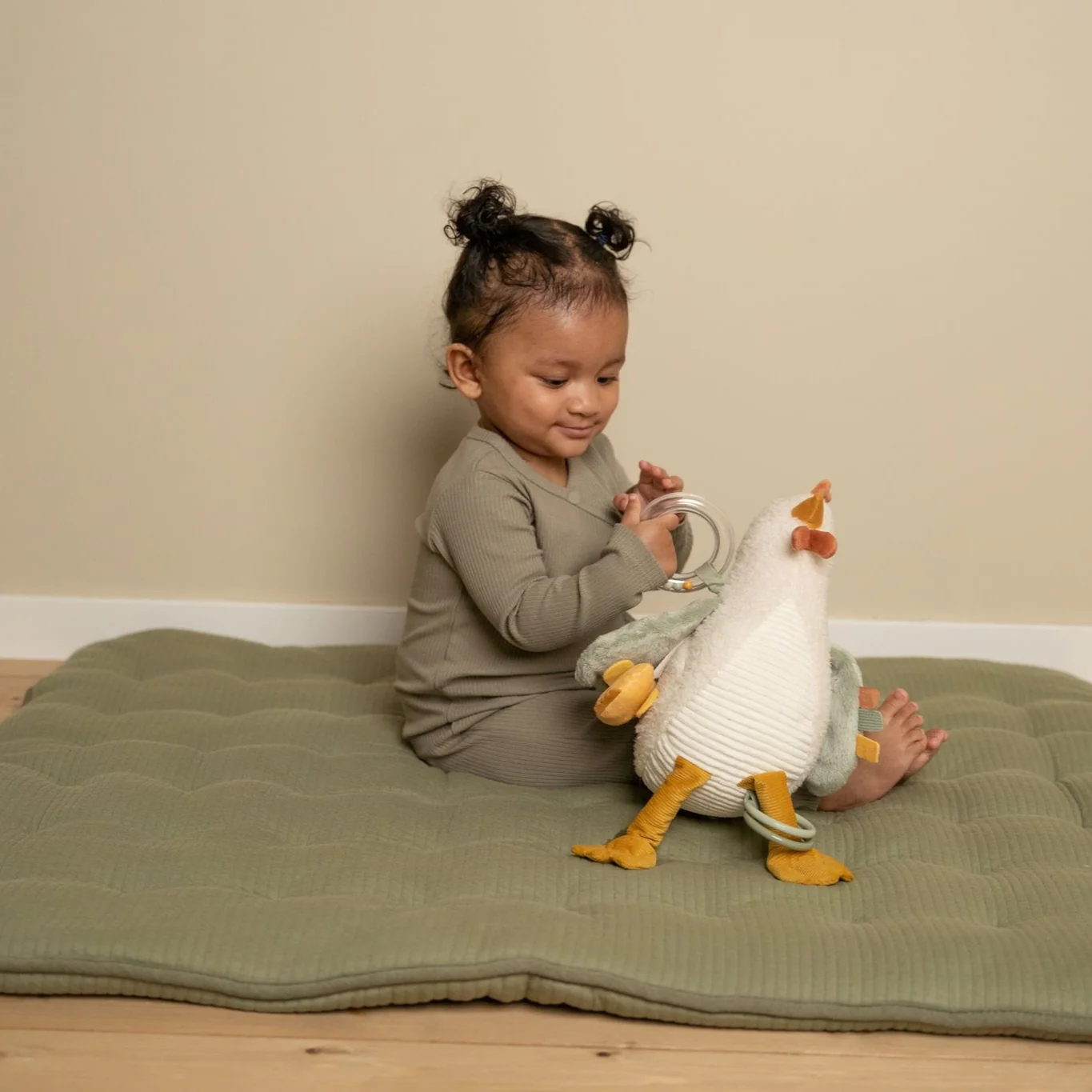 Soft Activity Chicken Plush Toy - Image 9