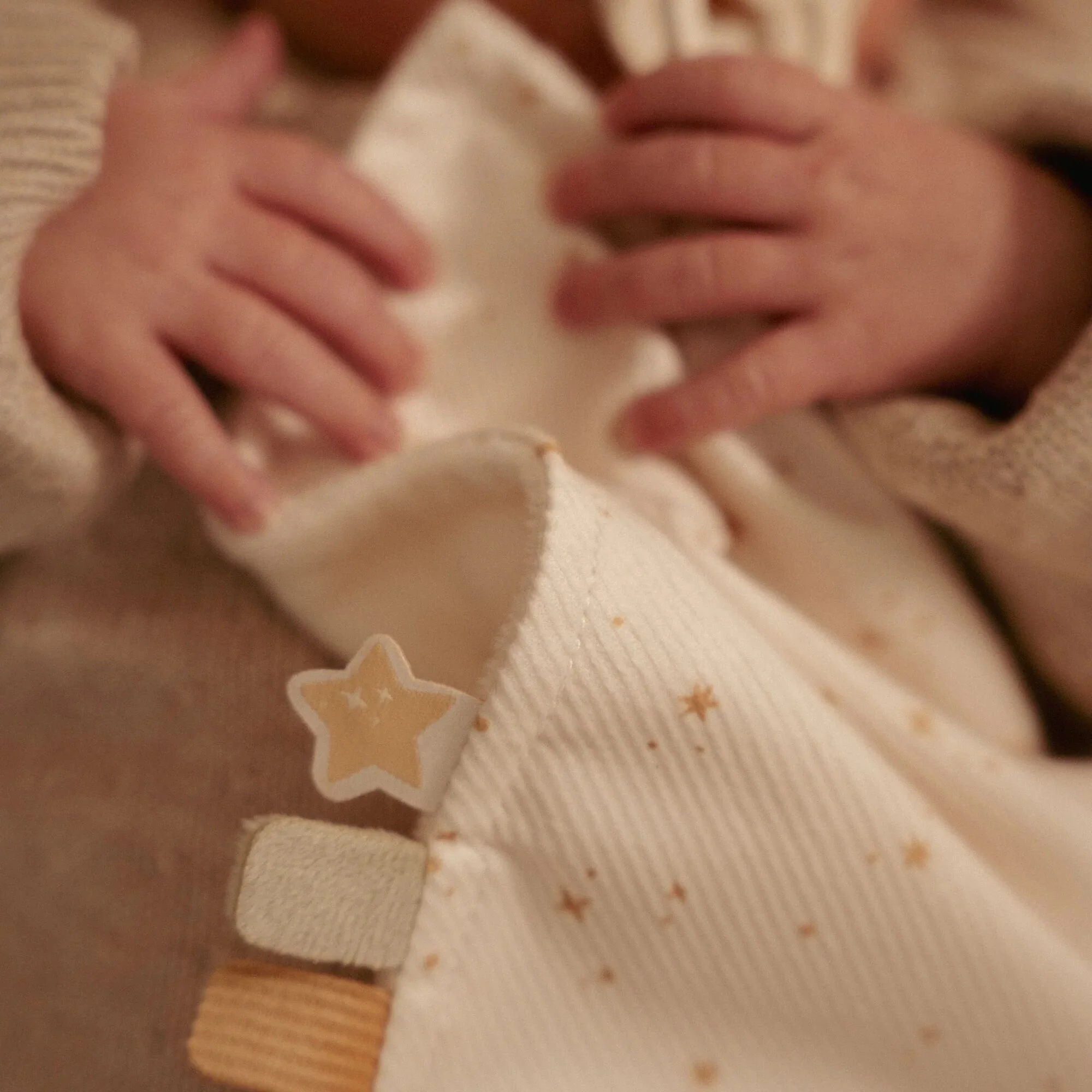 Cuddle Cloth with Teething Ring - Image 7