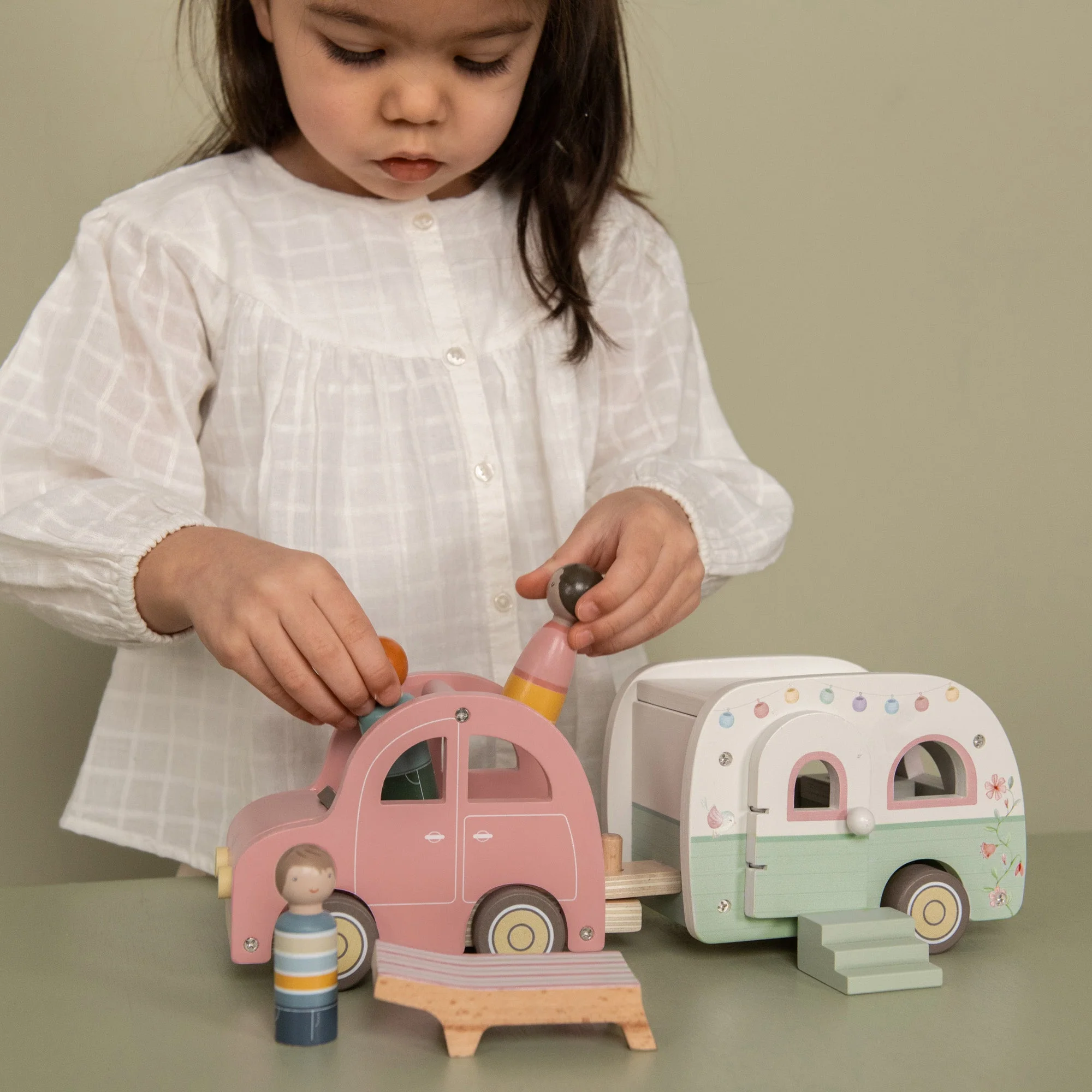 Wooden Toy Car and Caravan - Image 3