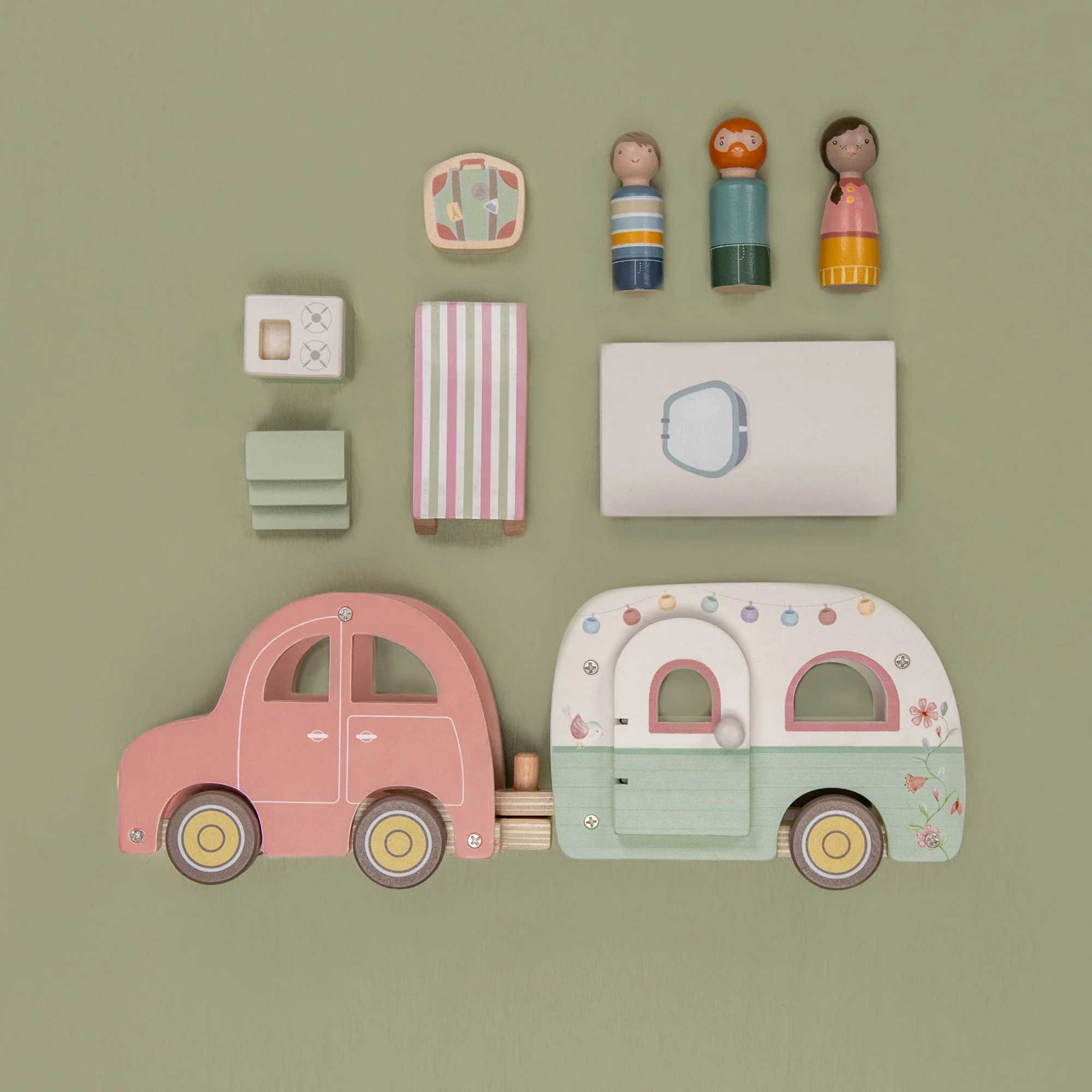 Wooden Toy Car and Caravan - Image 5