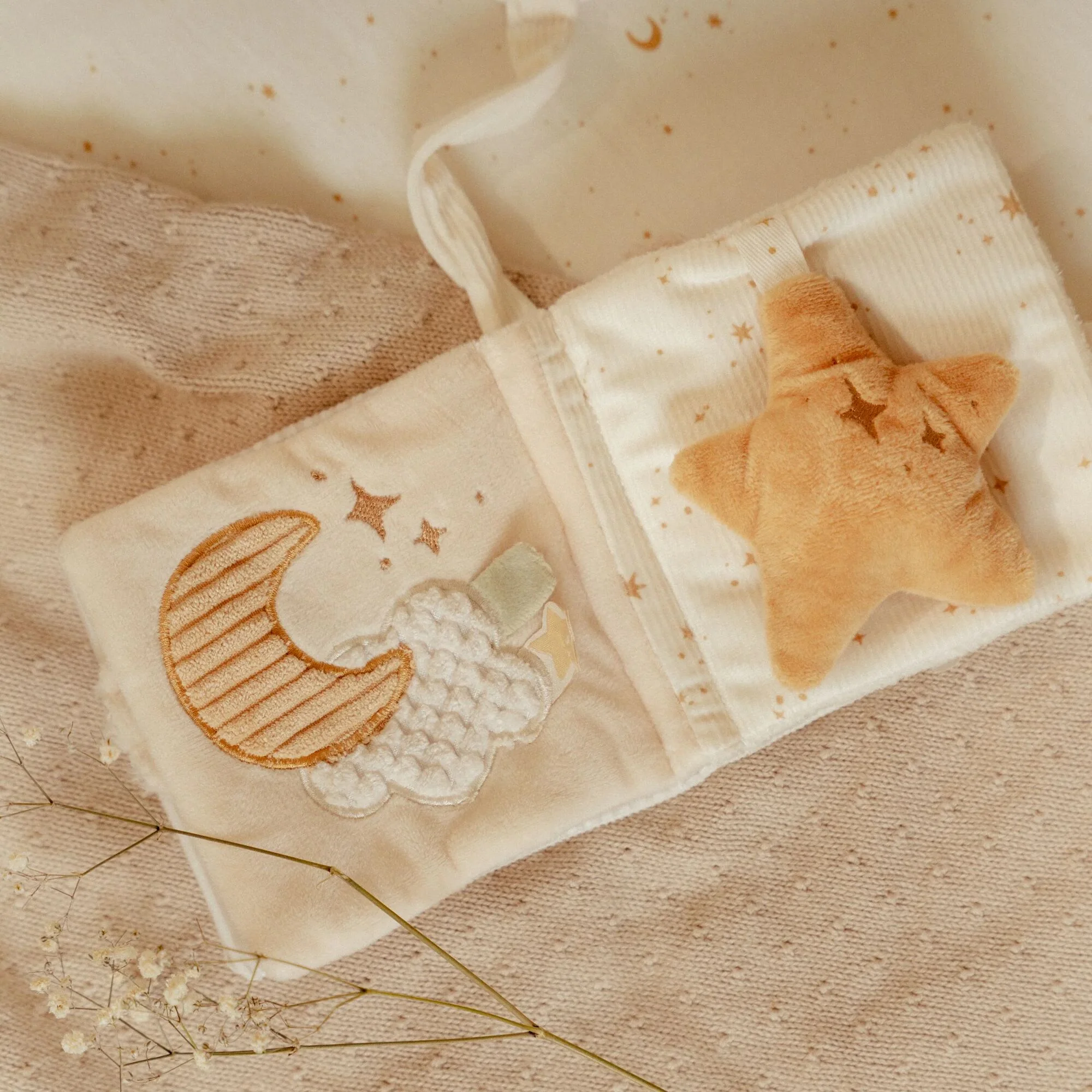 Little Goose Stroller Book - Image 8