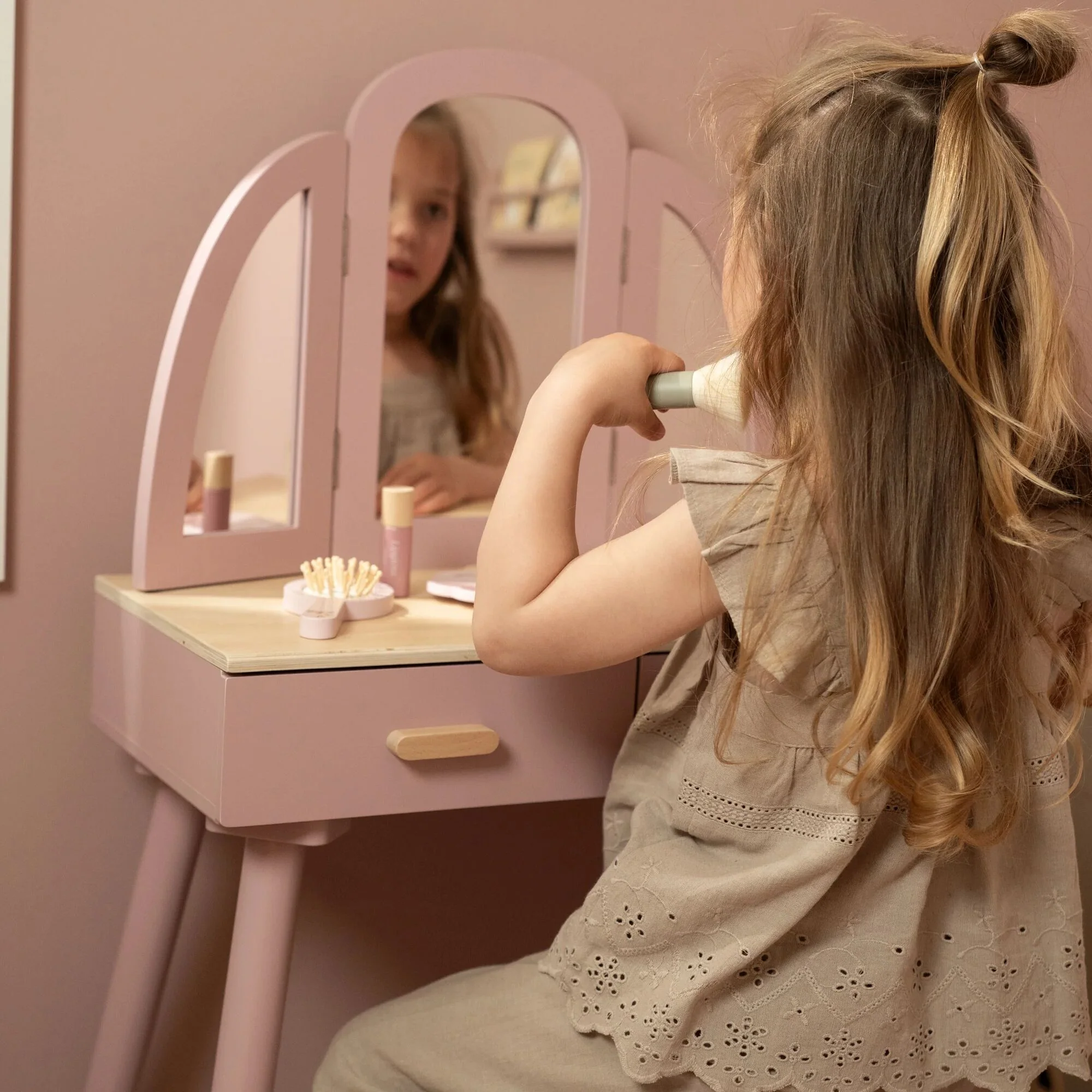 Large Dressing Table with Mirror - Image 9