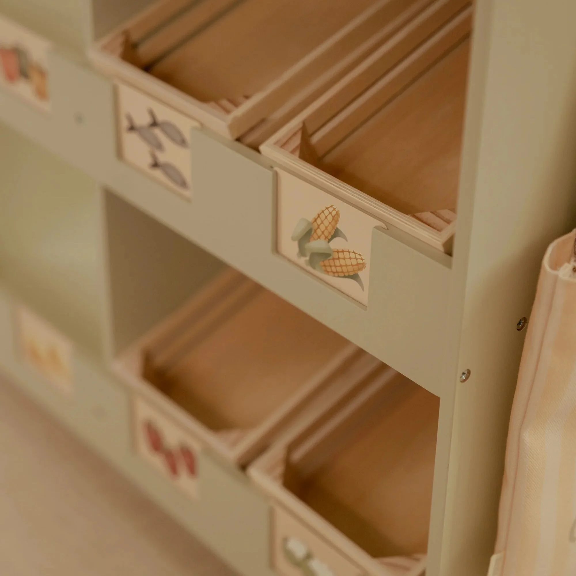 Wooden Play Market Stall - Image 4