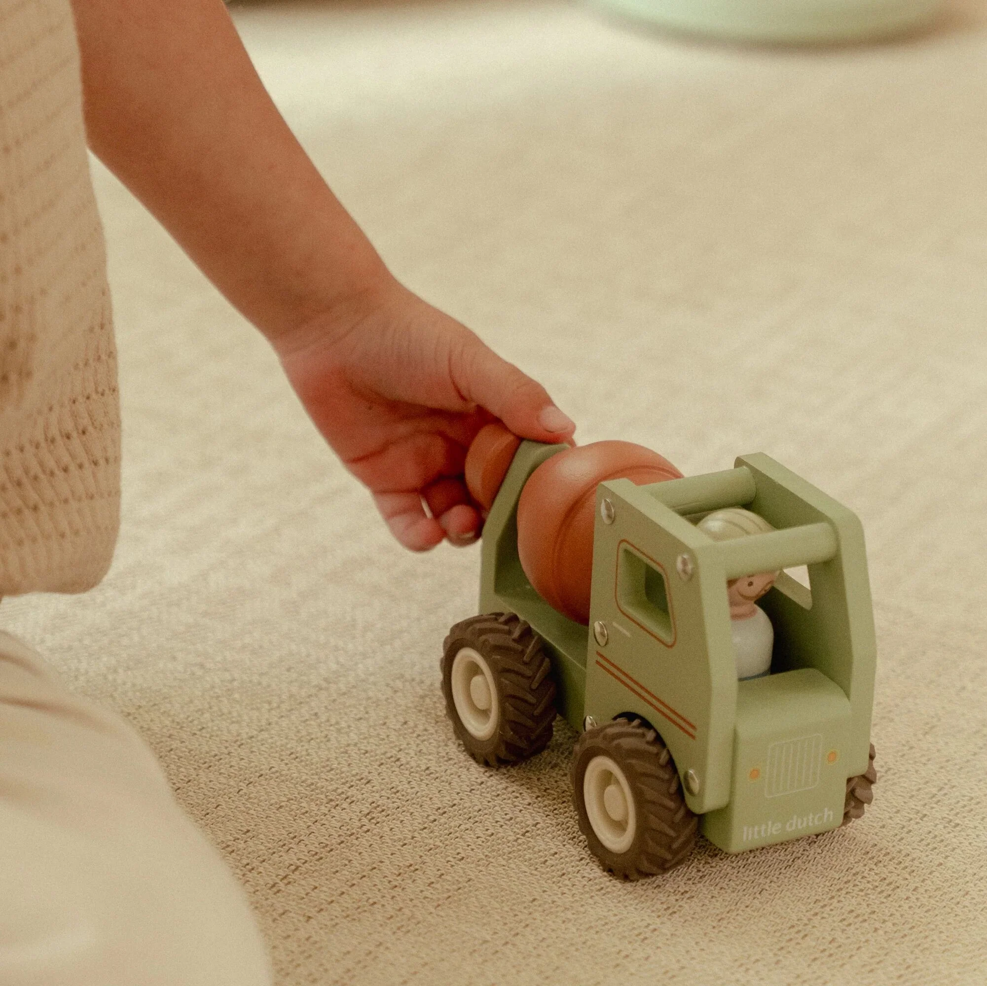 Wooden Cement Truck - Image 4