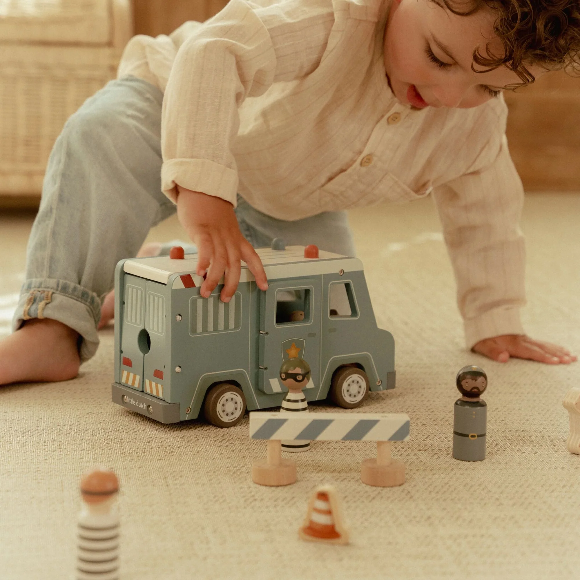 Wooden Police Van - Image 4