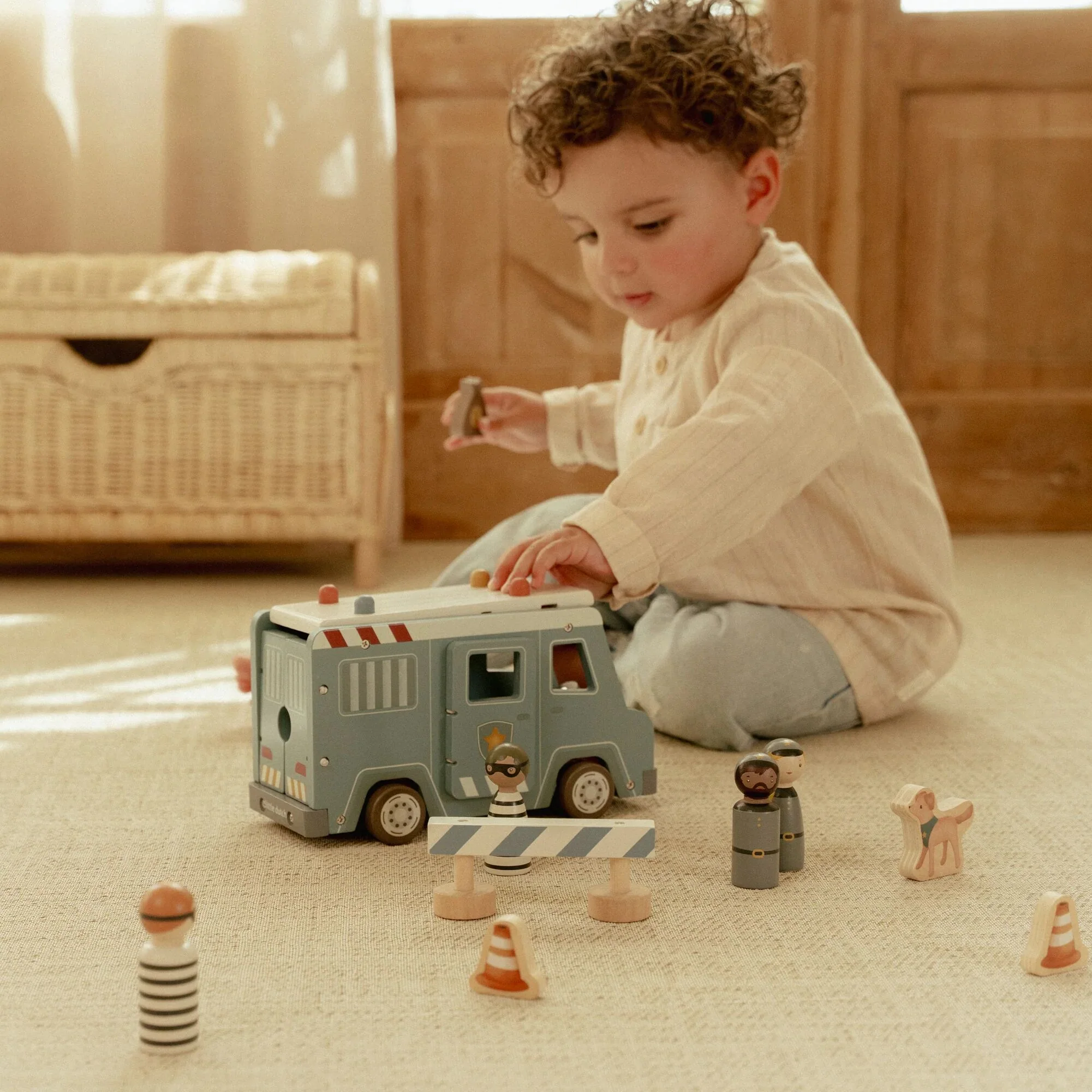 Wooden Police Van - Image 6