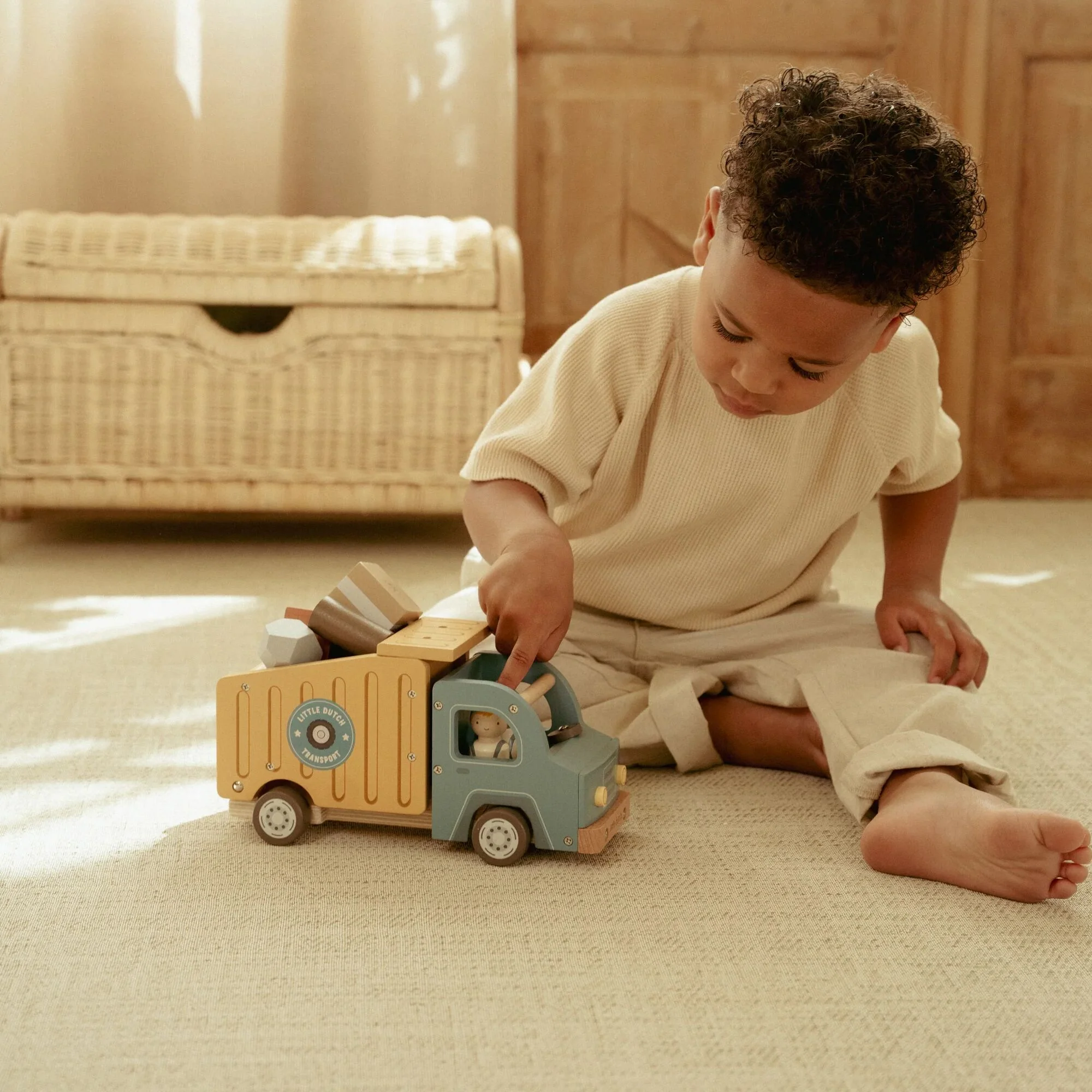 Wooden Dump Truck - Image 7